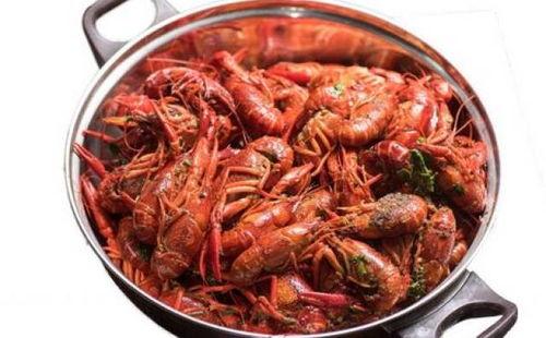 吃小龙虾可以吃瓜吗  第2张