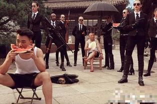 吃瓜父子,趣味横生的亲子互动日常