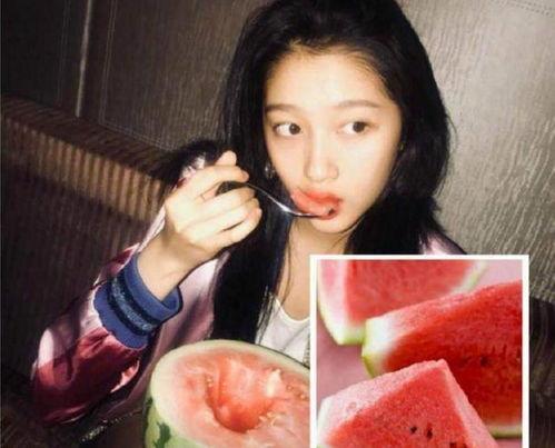 吃货主播吃瓜为了啥,吃货主播吃瓜背后的美食诱惑与娱乐追求