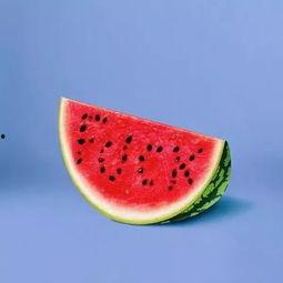 吃瓜头像插画女,吃瓜头像插画女生的魅力瞬间