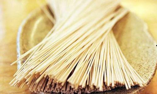 丑瓜吃挂面,一场别开生面的味蕾盛宴